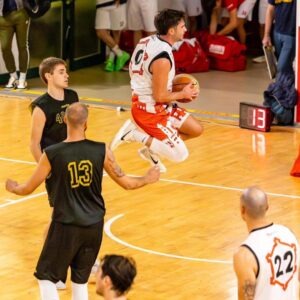 Alessandro Banchi in acrobazia