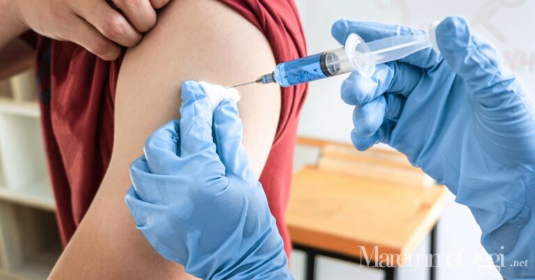 Influenza in arrivo, i medici consigliano di vaccinarsi