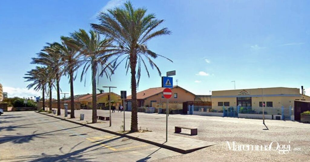Stabilimenti balneari sul lungomare di Marina di Grosseto