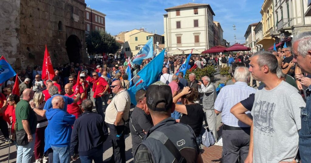 Un momento della manifestazione in piazza Cappelletti di martedì 30 settembre