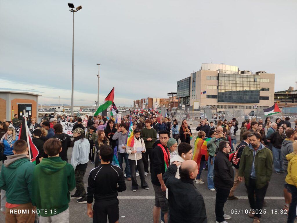 Uno scatto della scorsa manifestazione al porto di Piombino