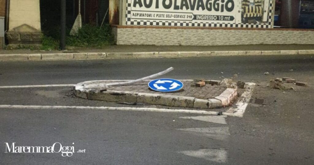 Il palo sbarbato in via Aurelia Nord