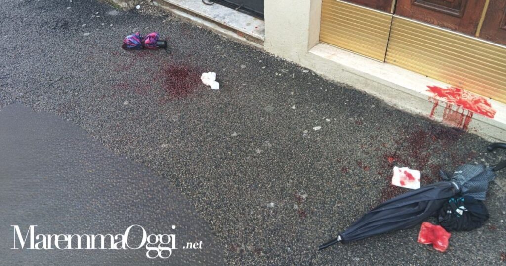 Il sangue e gli oggetti ritrovati in via Tripoli