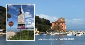 Una veduta di Baratti e uno dei cartelli dei parcheggi, con le tariffe del 2024