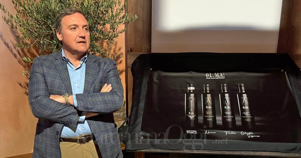 Il neo assessore all'agricoltura della Regione, Leonardo Marras, alla presentazione della linea premium di olii di Olma