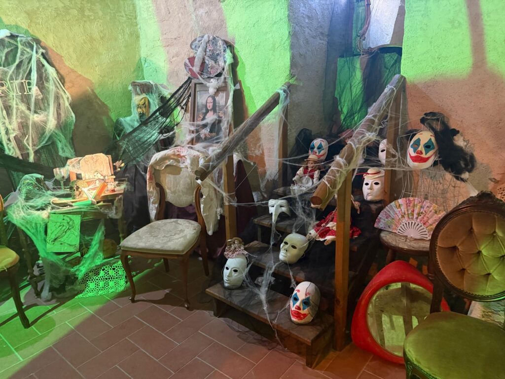 Un allestimento all'interno del Rivellino