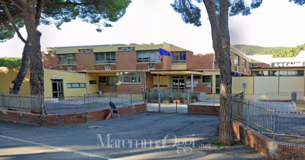 Coltello in classe. Le scuole medie di Castiglione della Pescaia