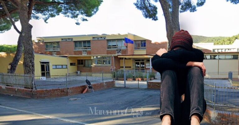 Le scuole medie di Castiglione della Pescaia dove è avvenuto l'atto di bullismo