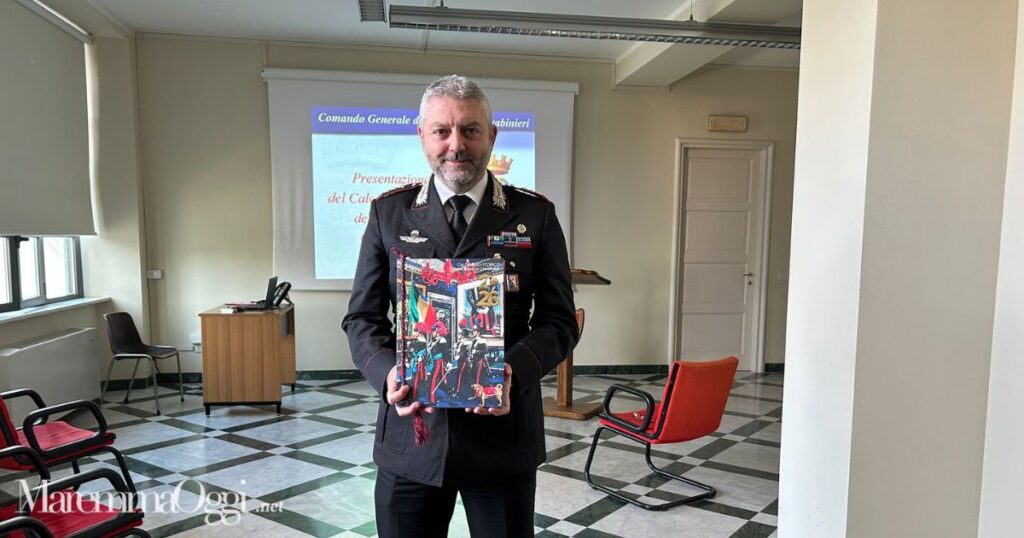 Il comandante provinciale di Grosseto Sebastiano Arena e il calendario 2026
