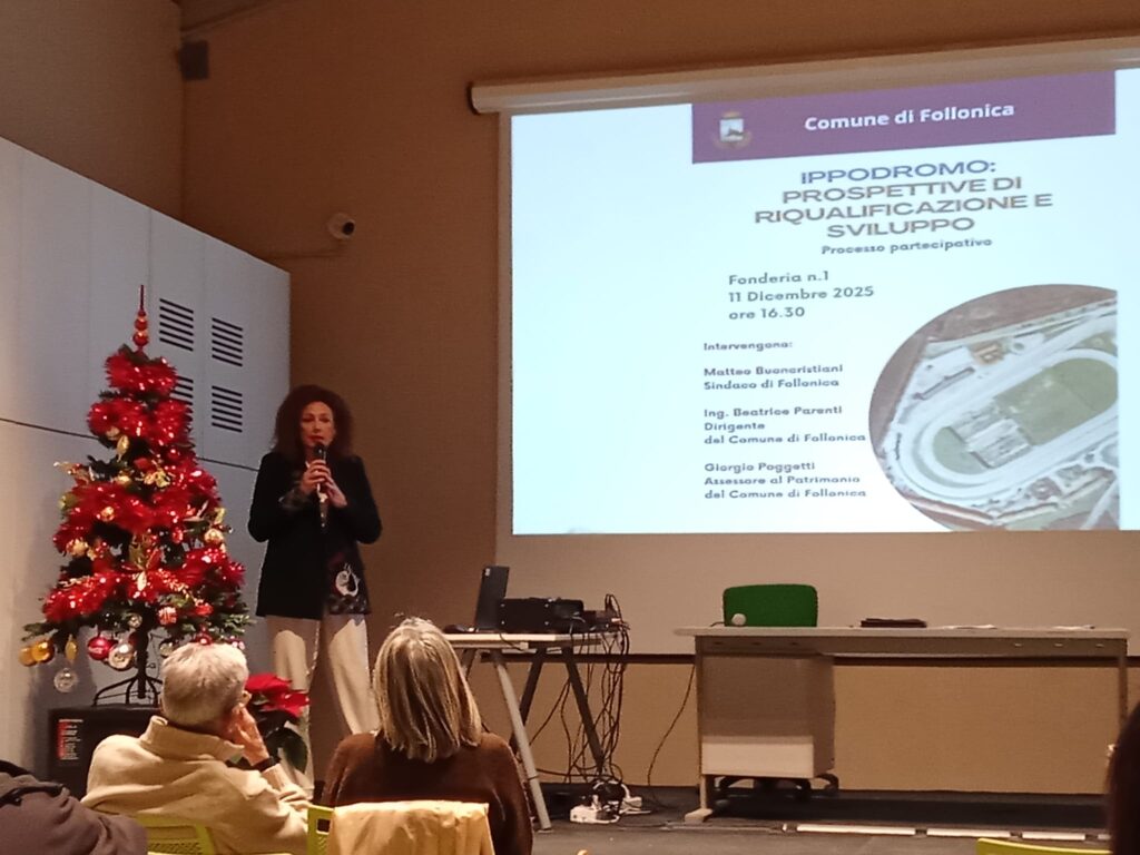 La dirigente Beatrice Parenti illustra i temi dell'assemblea