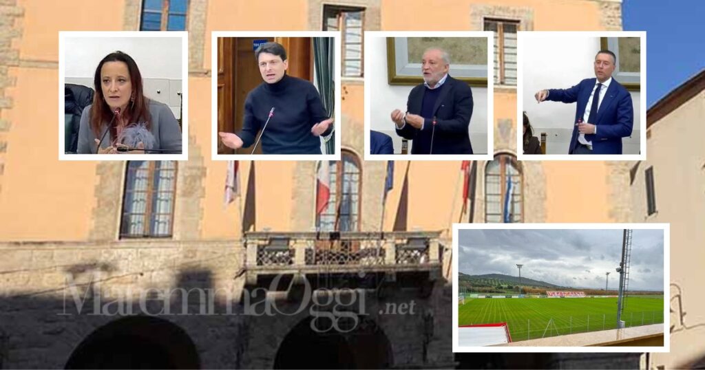 Sì al bilancio del Comune: in alto Simona Rusconi, Giacomo Cerboni, Bruno Ceccherini e Fabrizio Rossi, in basso il centro sportivo di Roselle