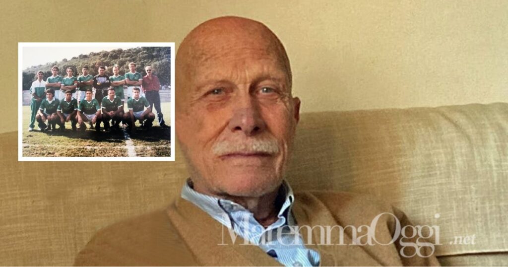 Franco Ciri e una formazione del Batignano calcio, lui è a destra con gli occhiali da sole