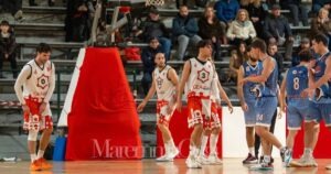 Un momento della gara fra Gea basket e Calcinaia (foto Aldo Giordani per MaremmaOggi)