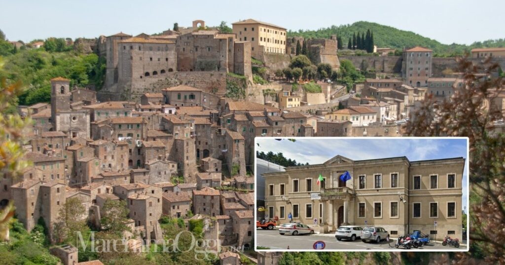 Una veduta di Sorano e il municipio