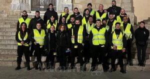 Un gruppo di steward della Trecentessessantagradi di Alessandro Rovani durante un servizio ad Orbetello