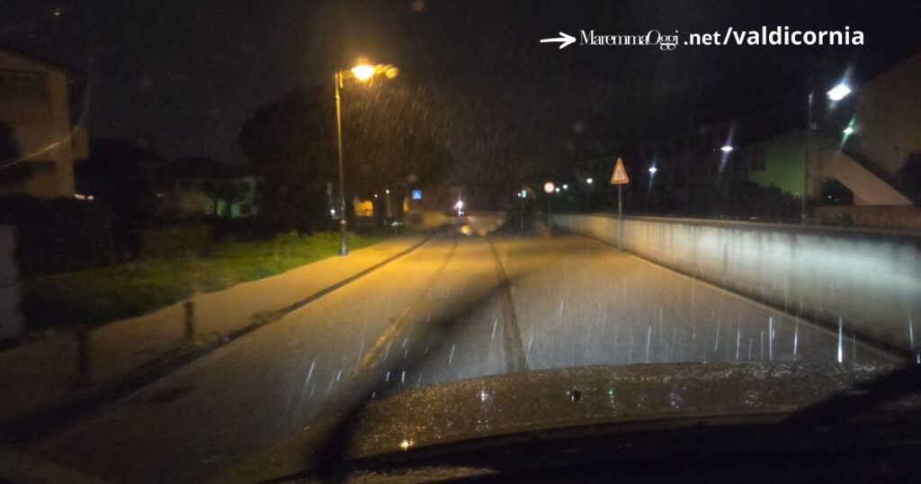 Un'immagine della tempesta di ghiaccio a Venturina