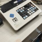 La cassa con i tasti rimossi