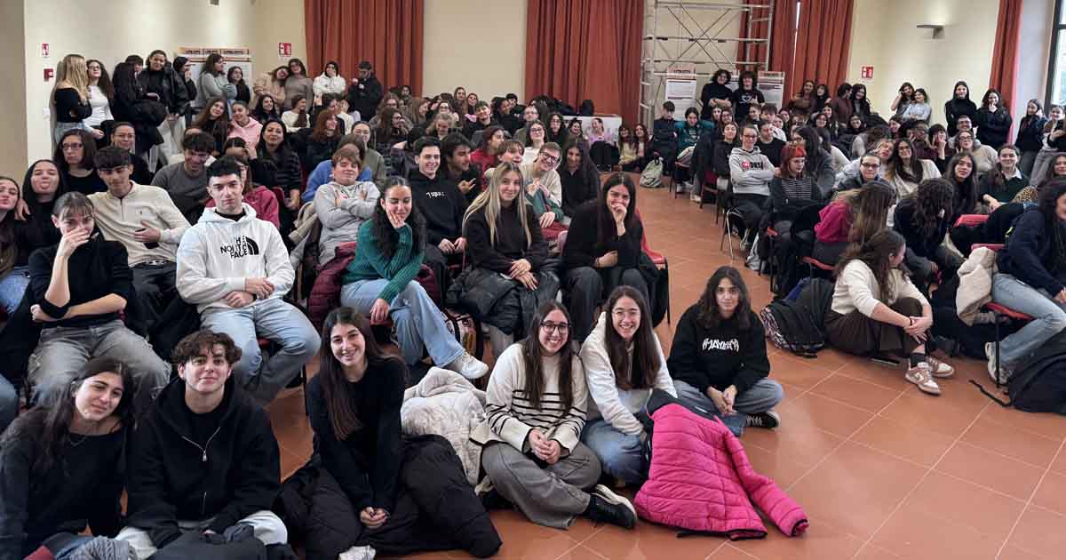 Un'altra immagine dei ragazzi del Rosmini