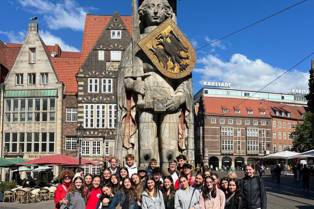 I ragazzi del Liceo linguistico Rosmini in scambio culturale con il Kardinal-von-Galen-Gymnasium di Münster, accompagnati dalla prof.ssa Fondi in escursione a Brema