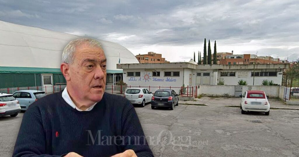 Don Enzo Capitani e il pattinodromo di via Leoncavallo dove saranno ospitati i senzatetto
