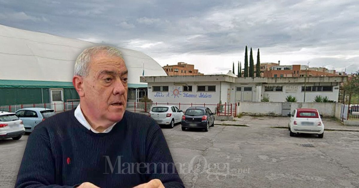 Don Enzo Capitani e il pattinodromo di via Leoncavallo dove saranno ospitati i senzatetto