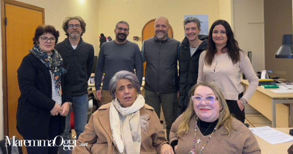 I rappresentanti dell’associazione Balneari Grosseto e della cooperativa sociale Il Melograno insieme all'assessora Carla Minacci
