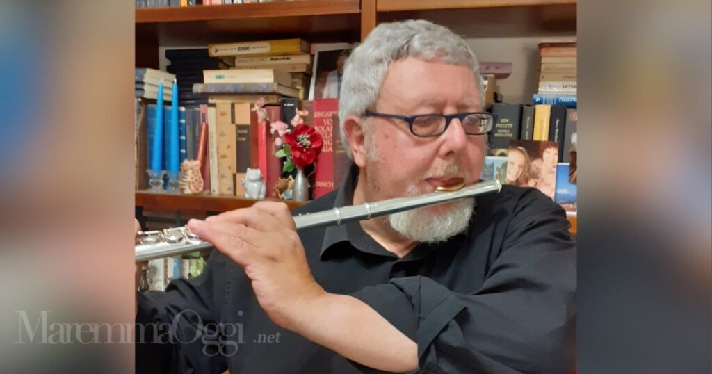 Roberto Tassi con il suo flauto