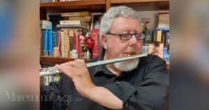 Roberto Tassi con il suo flauto