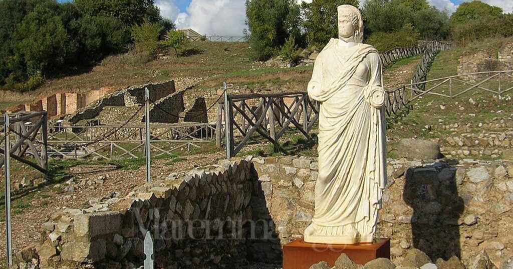 L'area archeologica di Roselle, vicino a Grosseto (photo by Patafisik - Own work, CC BY-SA 4.0)