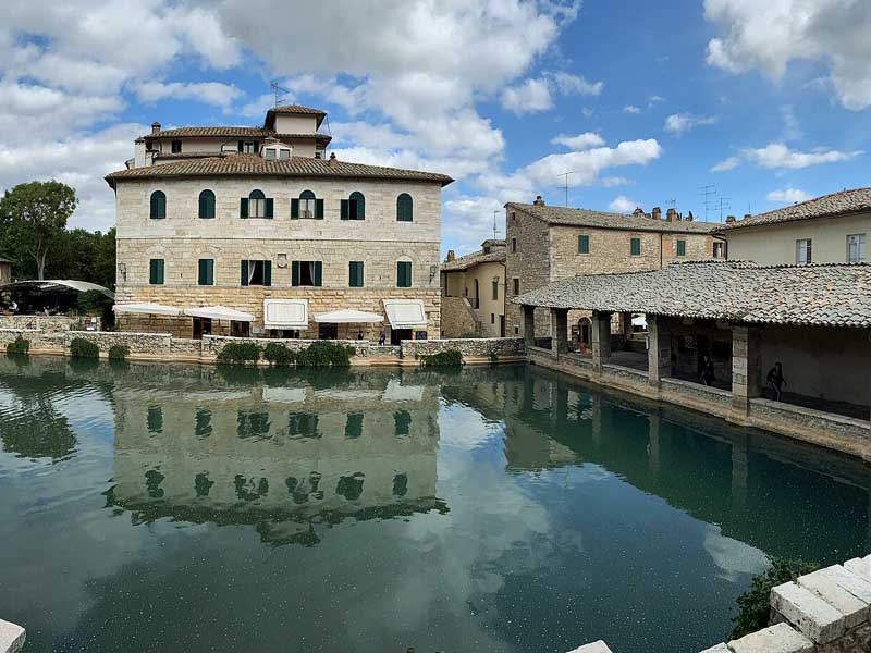 Bagno Vignoni, l'antica vasca termale