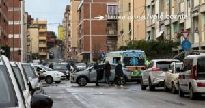 Incidente in via Don Minzoni, scontro tra due auto
