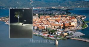 Una veduta di Orbetello e di quello che sembra essere un lupo