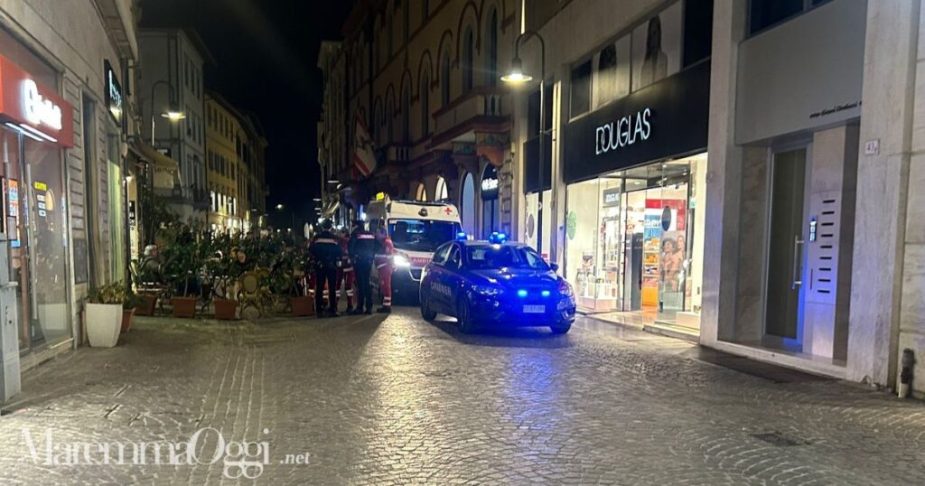 I carabinieri nel centro storico di Grosseto