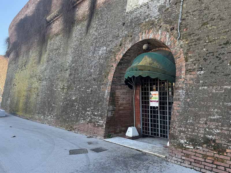 Pappagone, chiuso ormai da tempo