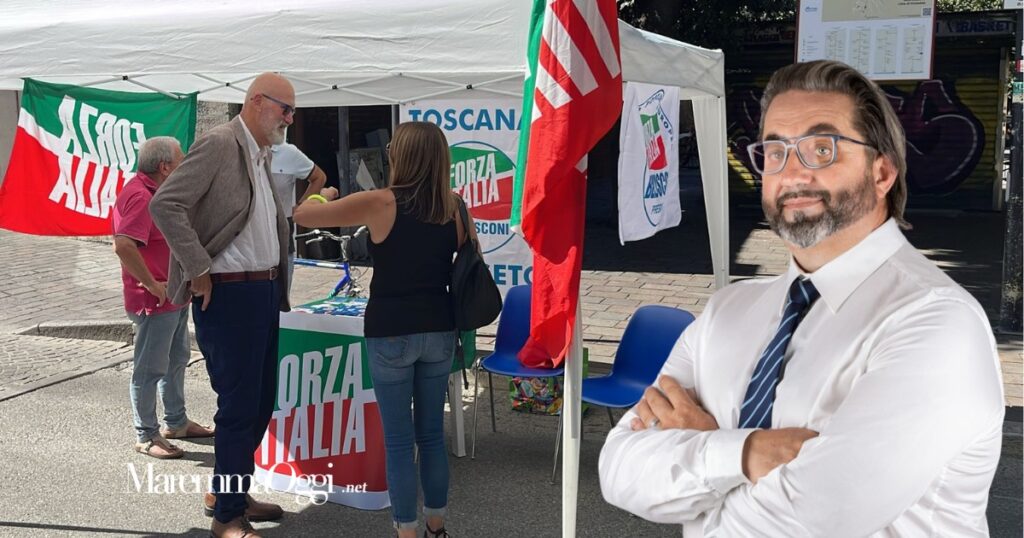 Un banchetto di Forza Italia in corso Carducci con Alessandro Antichi e il coordinatore provinciale Roberto Berardi