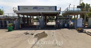 I cancelli di ingresso della Jsw