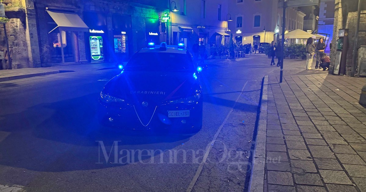 La macchina dei carabinieri a Porto Nuova dopo la lite fra stranieri