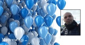 Alcuni palloncini blu, simbolo del 2 aprile, e nel riquadro Diego Montani