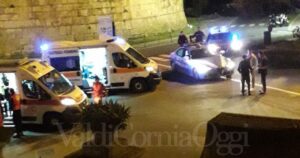 L'intervento davanti all'hotel Centrale di polizia, carabinieri e ambulanze venerdì notte
