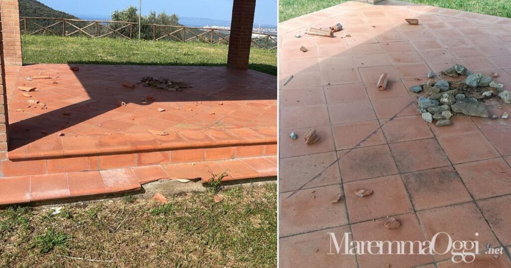 La pagoda distrutta dai vandali