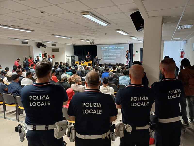 La sala Tirreno gremita