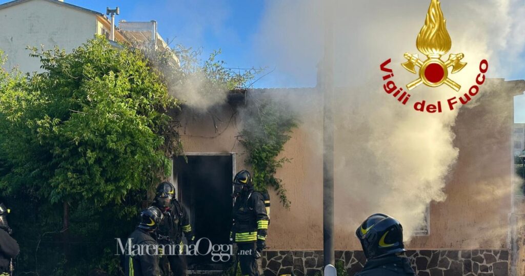 L'incendio in via Salvatore Rosa, a Grosseto