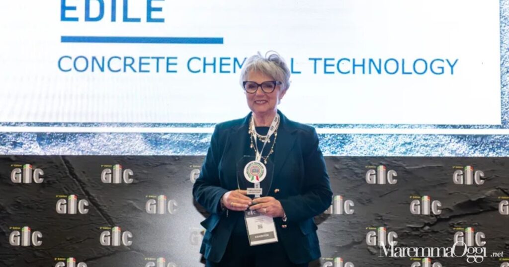 Lucia Pasquini sul palco del Piacenza Expo