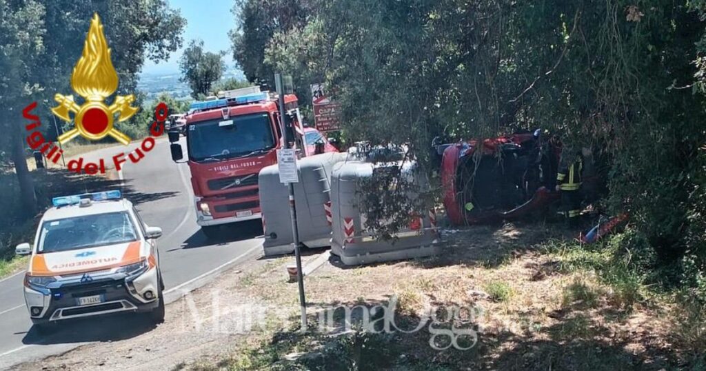L'intervento dei vigili del fuoco a Capalbio