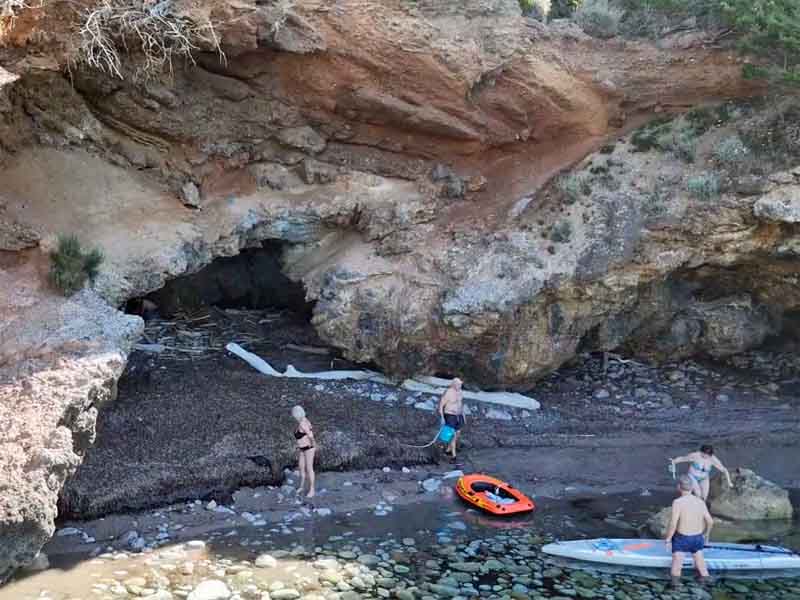 La zona ripulita dai rifiuti
