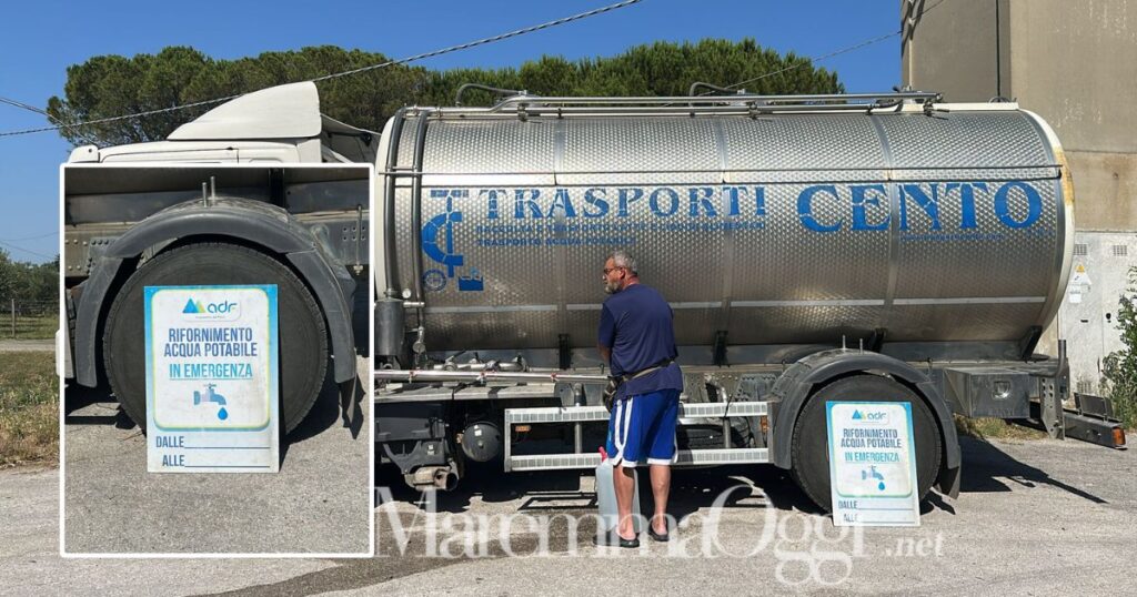 Una delle autobotti a Roselle, nel parcheggio della Parolaccia