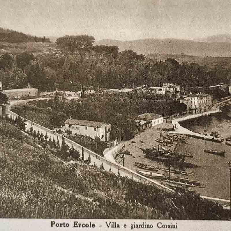 In una foto storica di Porto Ercole la villa e il giardino Ricasoli