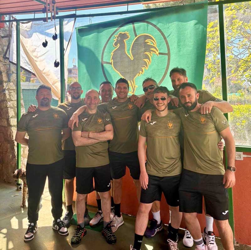 Un'altra foto di gruppo della squadra di Marina