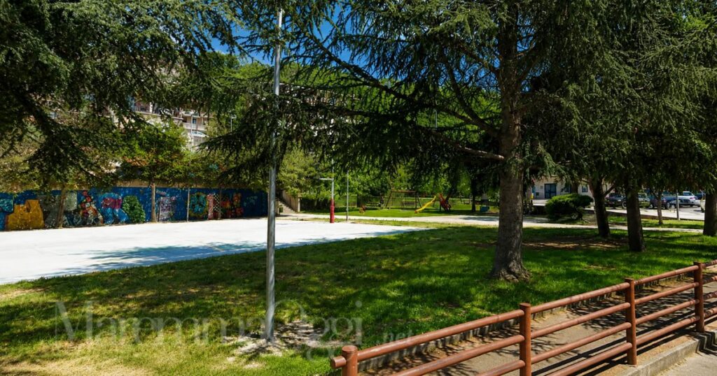 Il parco Donatori di sangue di Arcidosso, dove è avvenuta l'aggressione