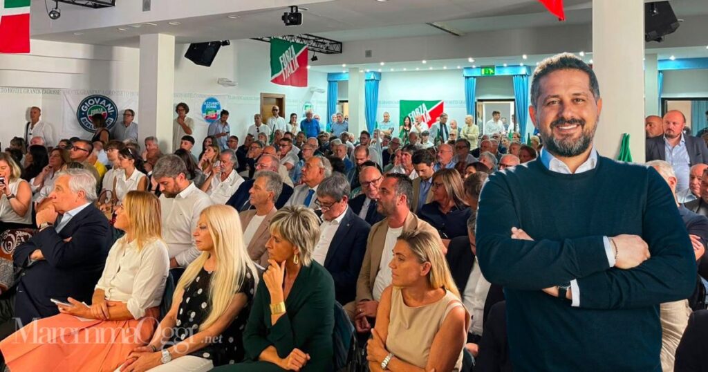 Antonio Tajani al congresso di forza Italia e Luca Agresti